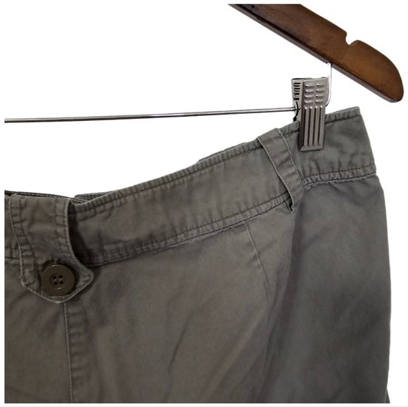 Sandro khaki green chino shorts size 12 - Picture 3 of 7